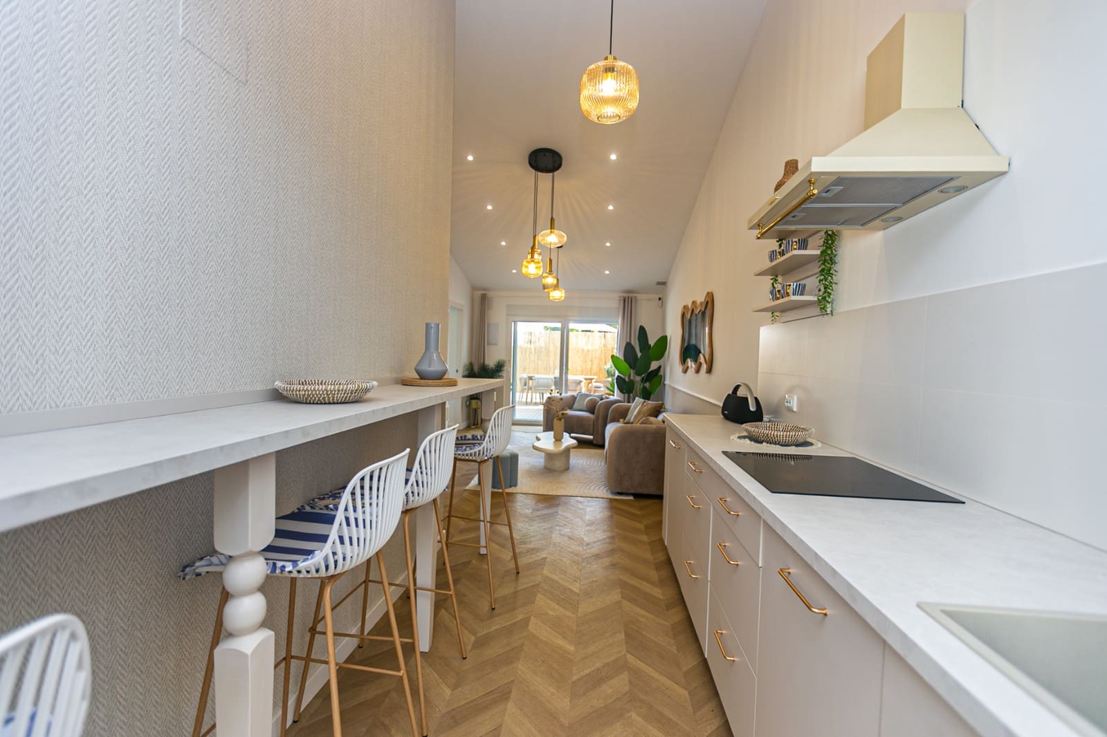 4 soverom Kjedet enebolig til salgs i Punta Prima med svømmebasseng garasje - € 749 000 (Ref: 10136447)