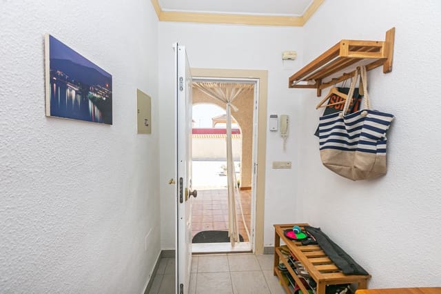 Chalet de 3 habitaciones en La Florida, Orihuela en venta con piscina garaje - 415.000 € (Ref: 10136742)