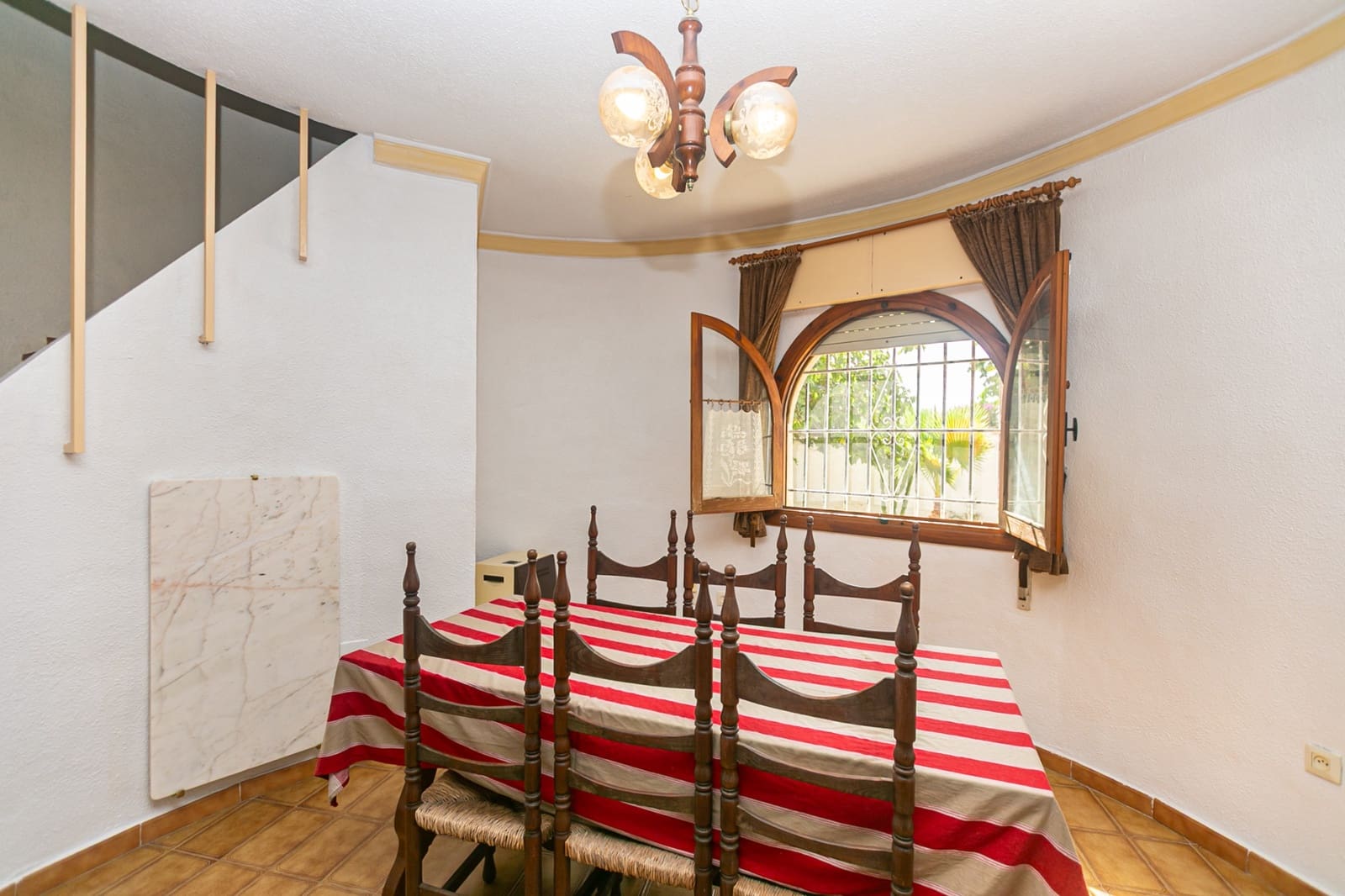 Chalet de 3 habitaciones en La Florida en venta con piscina garaje - 415.000 € (Ref: 10136742)