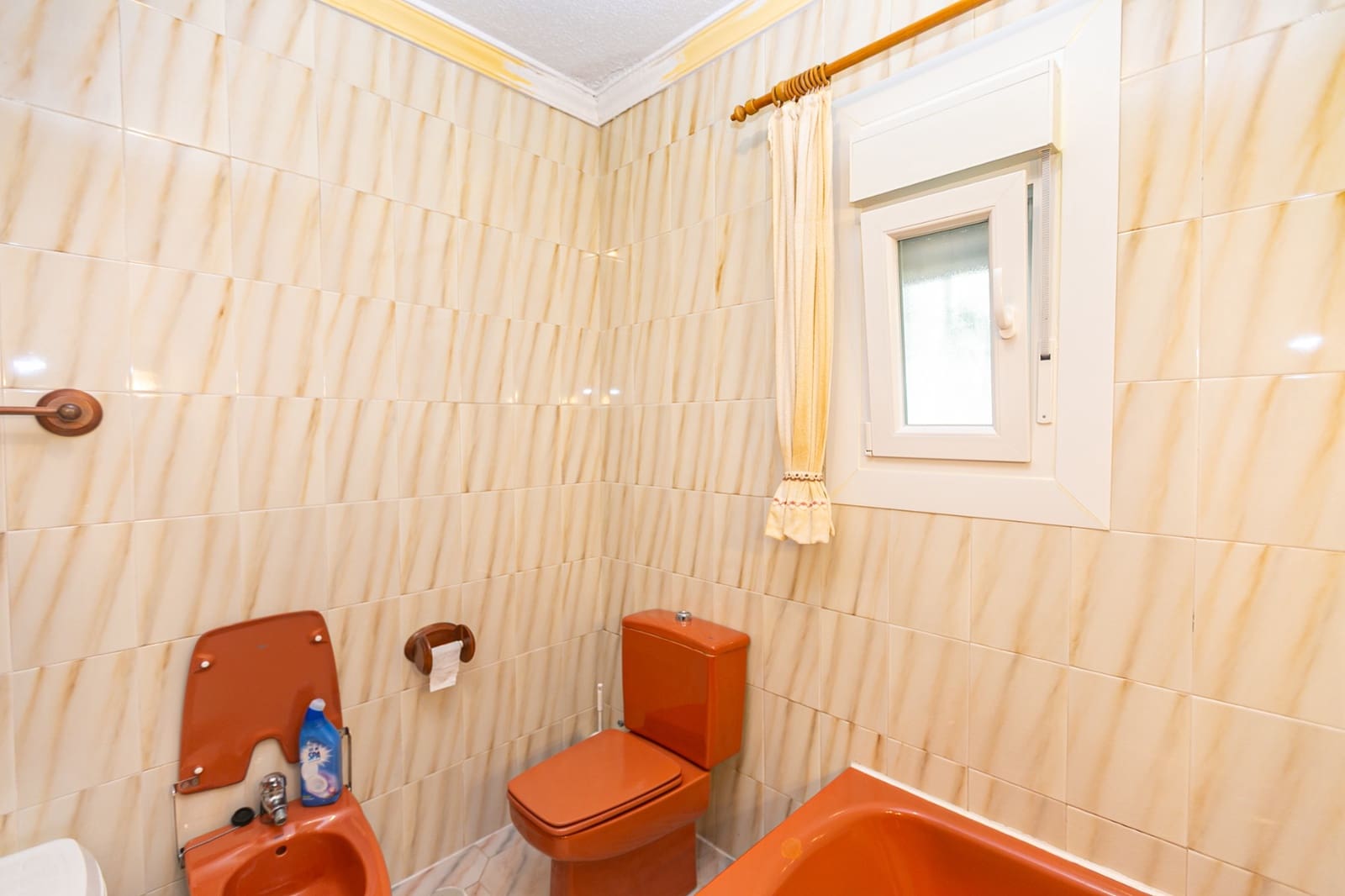 Chalet de 3 habitaciones en La Florida en venta con piscina garaje - 415.000 € (Ref: 10136742)