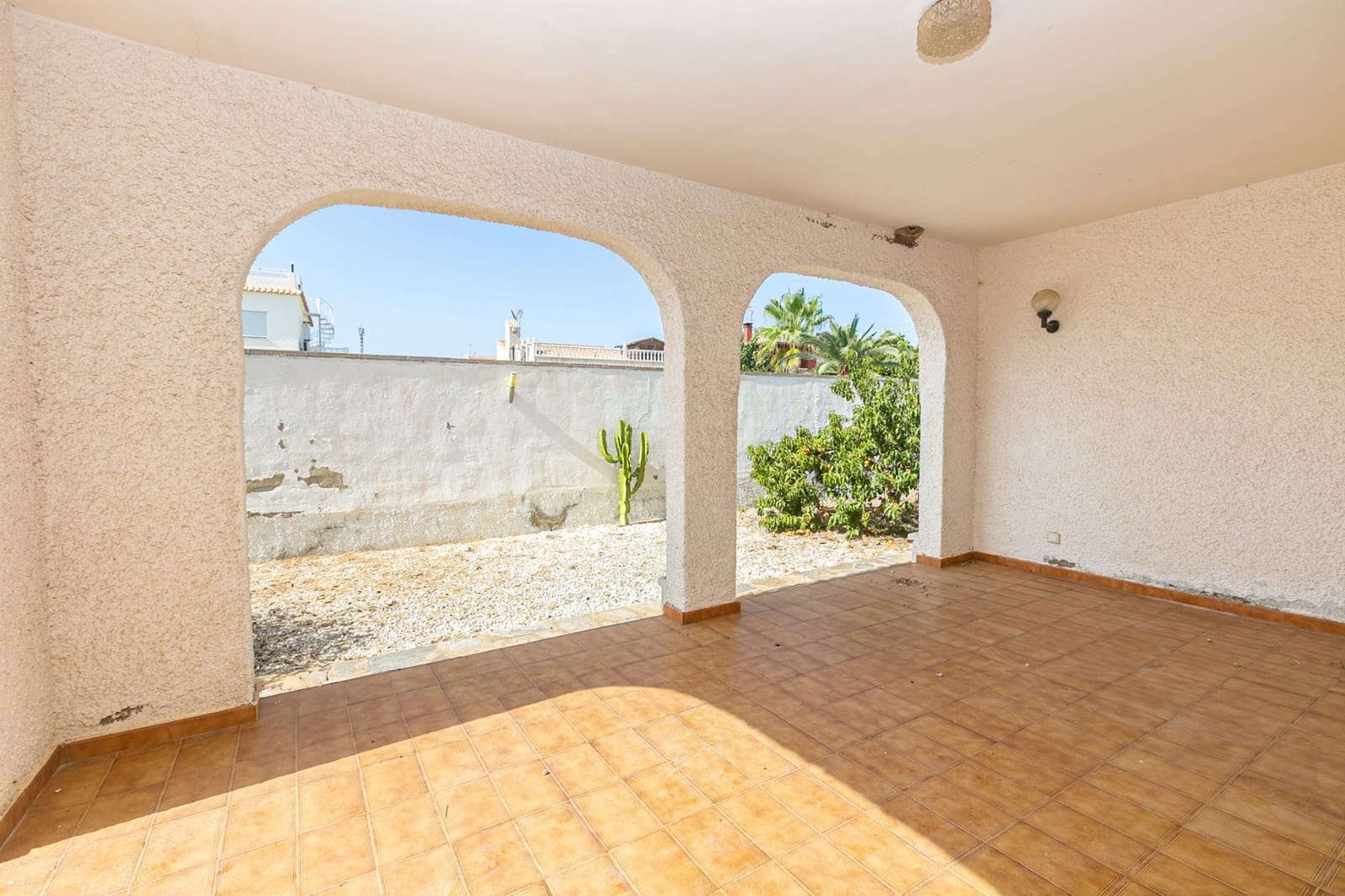 Chalet de 3 habitaciones en La Florida en venta con piscina garaje - 415.000 € (Ref: 10136742)