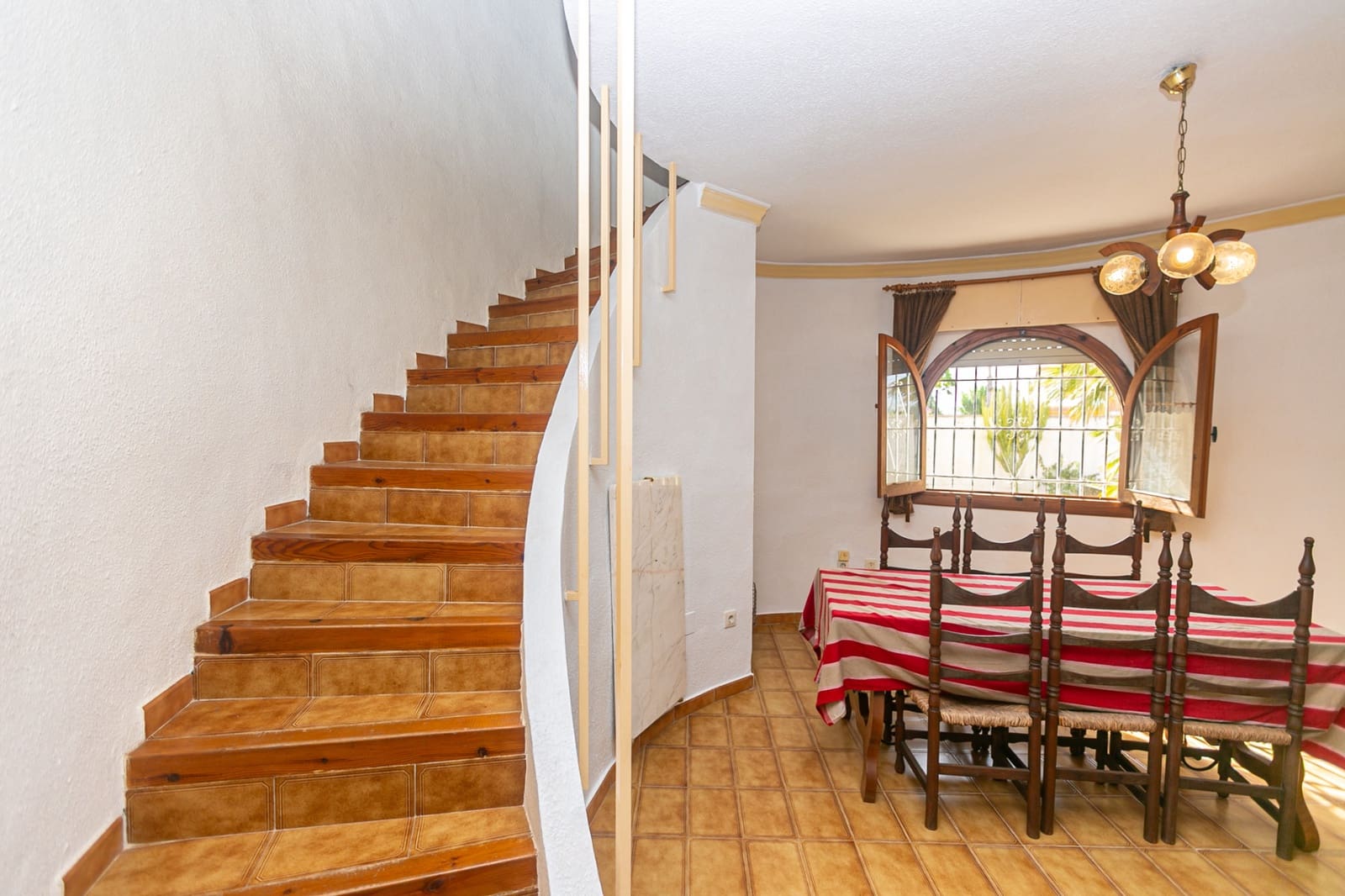 Chalet de 3 habitaciones en La Florida en venta con piscina garaje - 415.000 € (Ref: 10136742)