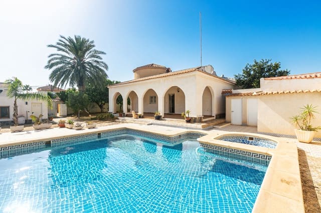 Chalet de 3 habitaciones en La Florida, Orihuela en venta con piscina garaje - 415.000 € (Ref: 10136742)