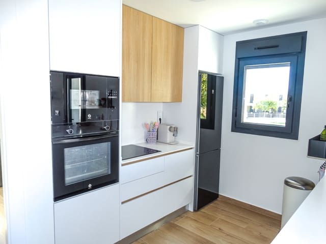 Ático de 3 habitaciones en Pilar de la Horadada ciudad, Pilar de la Horadada en venta con piscina garaje - 325.000 € (Ref: 10140201)