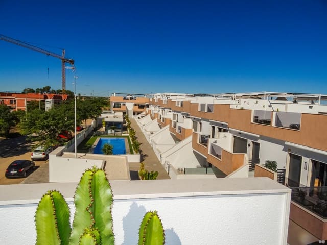 Ático de 3 habitaciones en Pilar de la Horadada ciudad, Pilar de la Horadada en venta con piscina garaje - 325.000 € (Ref: 10140201)