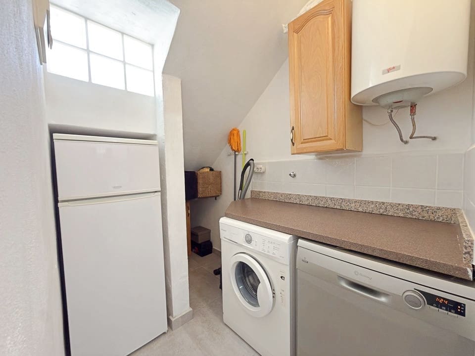 2 quarto Casa em Banda para venda em Villamartin com piscina garagem - 229 000 € (Ref: 10144838)