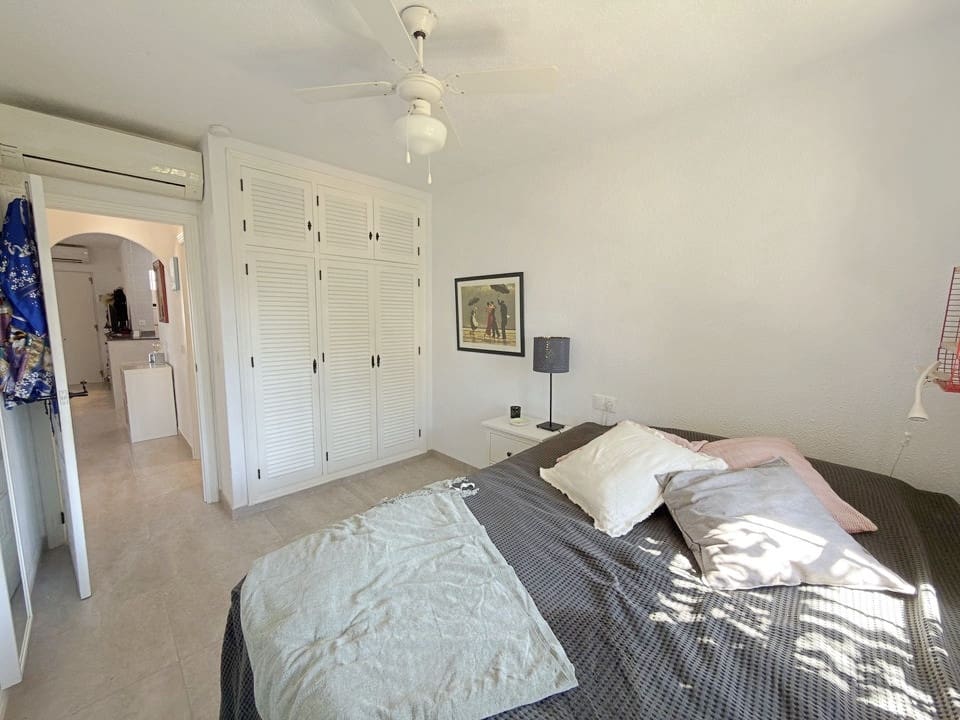 2 quarto Casa em Banda para venda em Villamartin com piscina garagem - 229 000 € (Ref: 10144838)