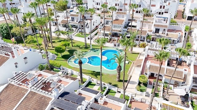 2 quarto Casa em Banda para venda em Villamartin, Orihuela com piscina garagem - 229 000 € (Ref: 10144838)