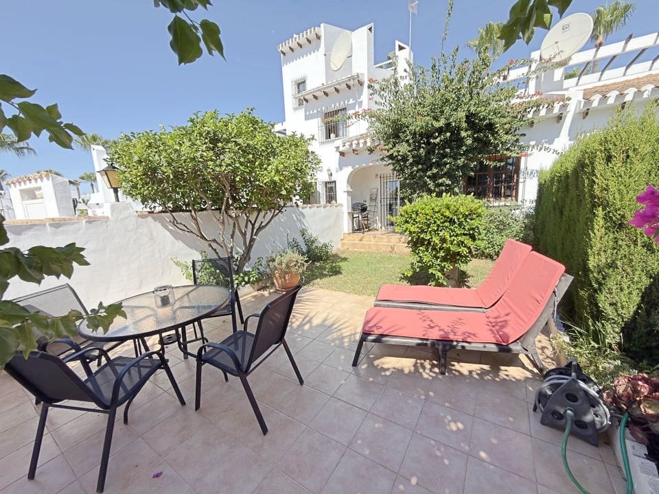 2 quarto Casa em Banda para venda em Villamartin com piscina garagem - 229 000 € (Ref: 10144838)