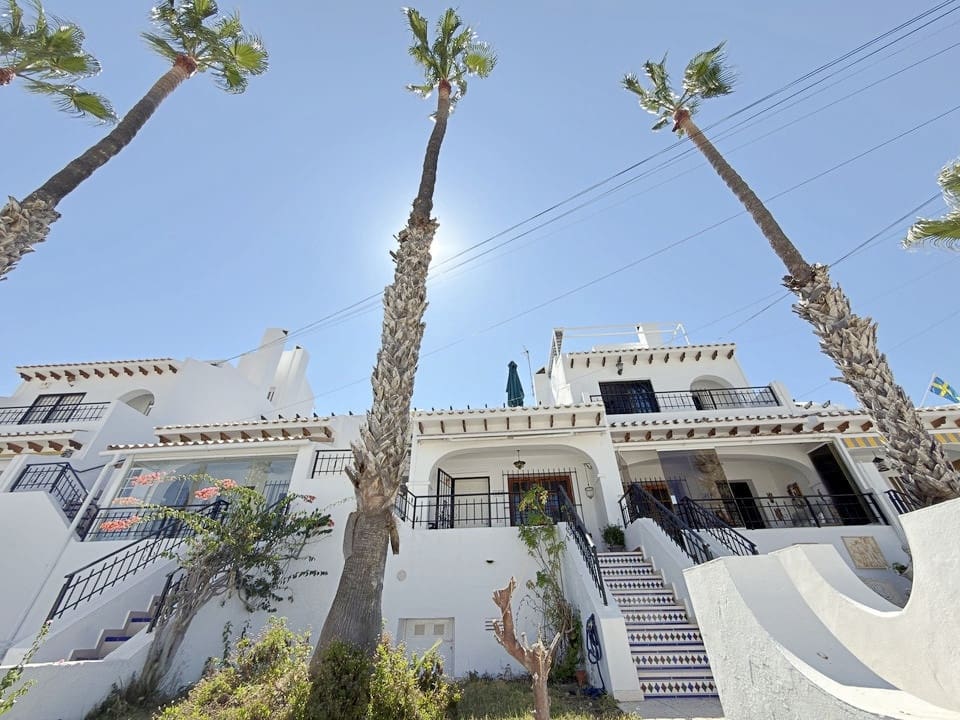 2 quarto Casa em Banda para venda em Villamartin com piscina garagem - 229 000 € (Ref: 10144838)