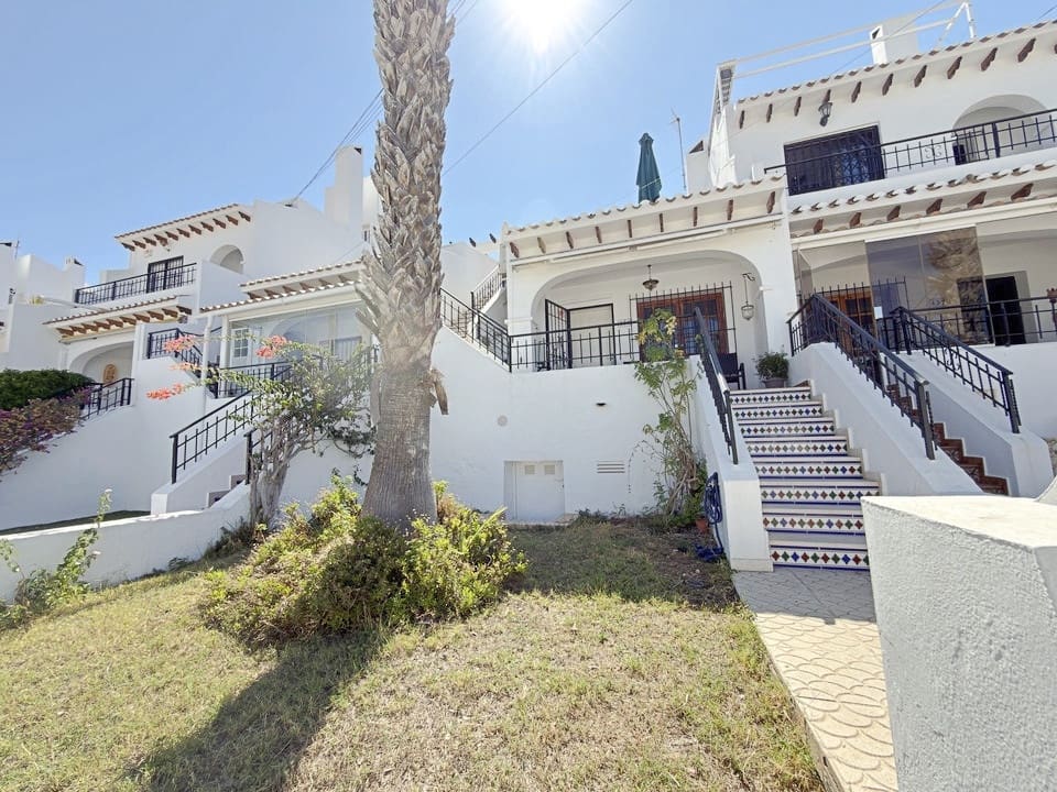2 quarto Casa em Banda para venda em Villamartin com piscina garagem - 229 000 € (Ref: 10144838)