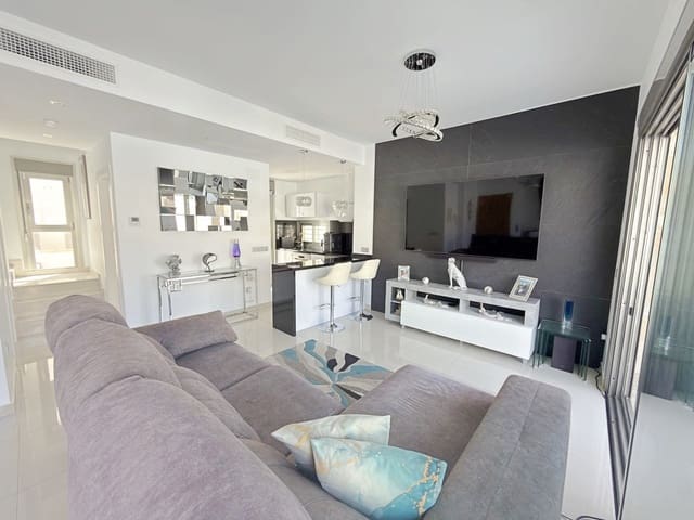 4 sovrum Villa till salu i Villamartin, Orihuela med pool garage - 469 950 € (Ref: 10144839)