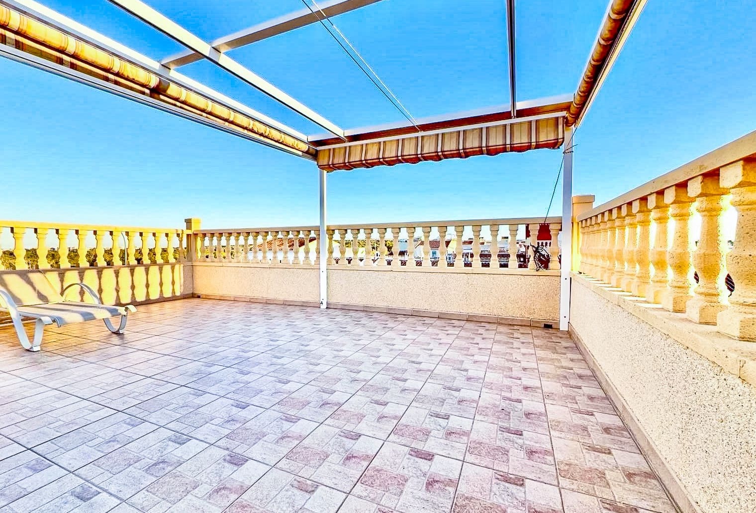 3 bedroom Townhouse for sale in El Chaparral with pool - € 199,000 (Ref: 10153990)