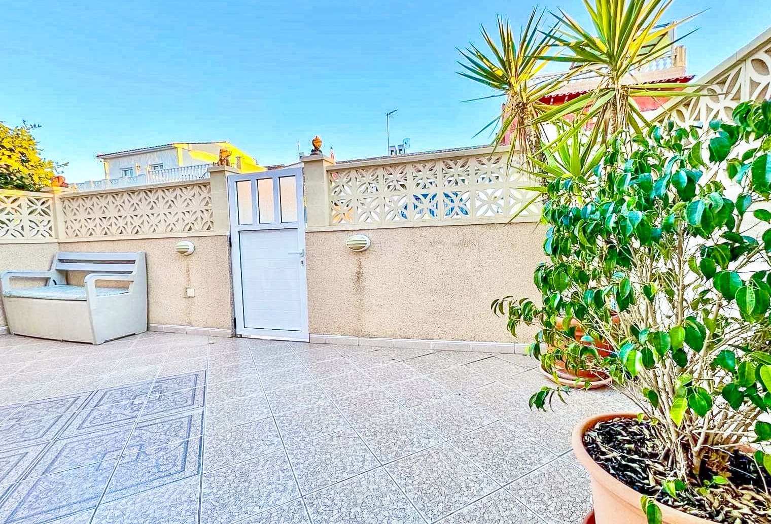 3 bedroom Townhouse for sale in El Chaparral with pool - € 199,000 (Ref: 10153990)