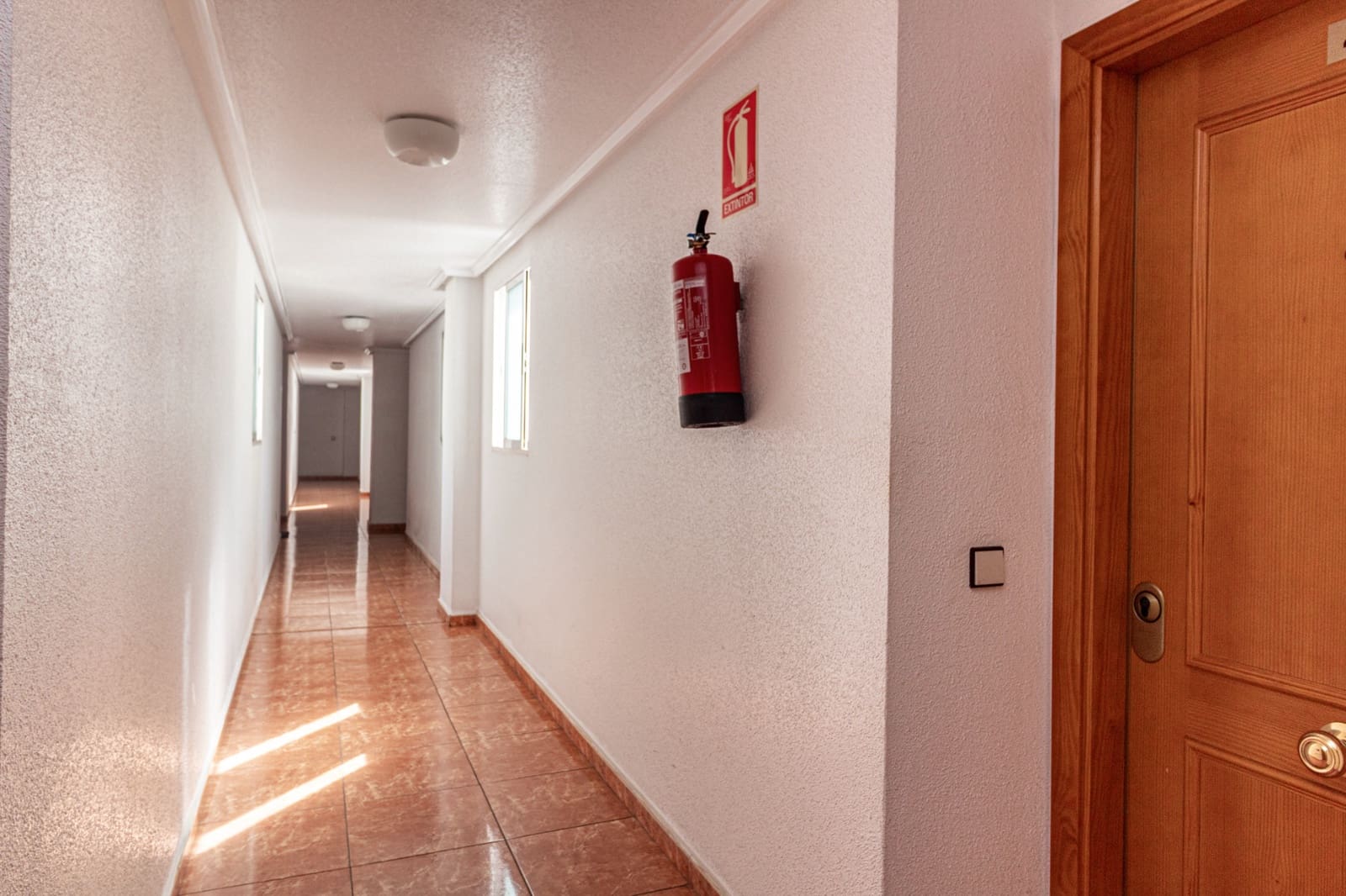 2 sypialnia Penthouse na sprzedaż w Torrevieja z basenem - 152 000 € (Ref: 10155912)