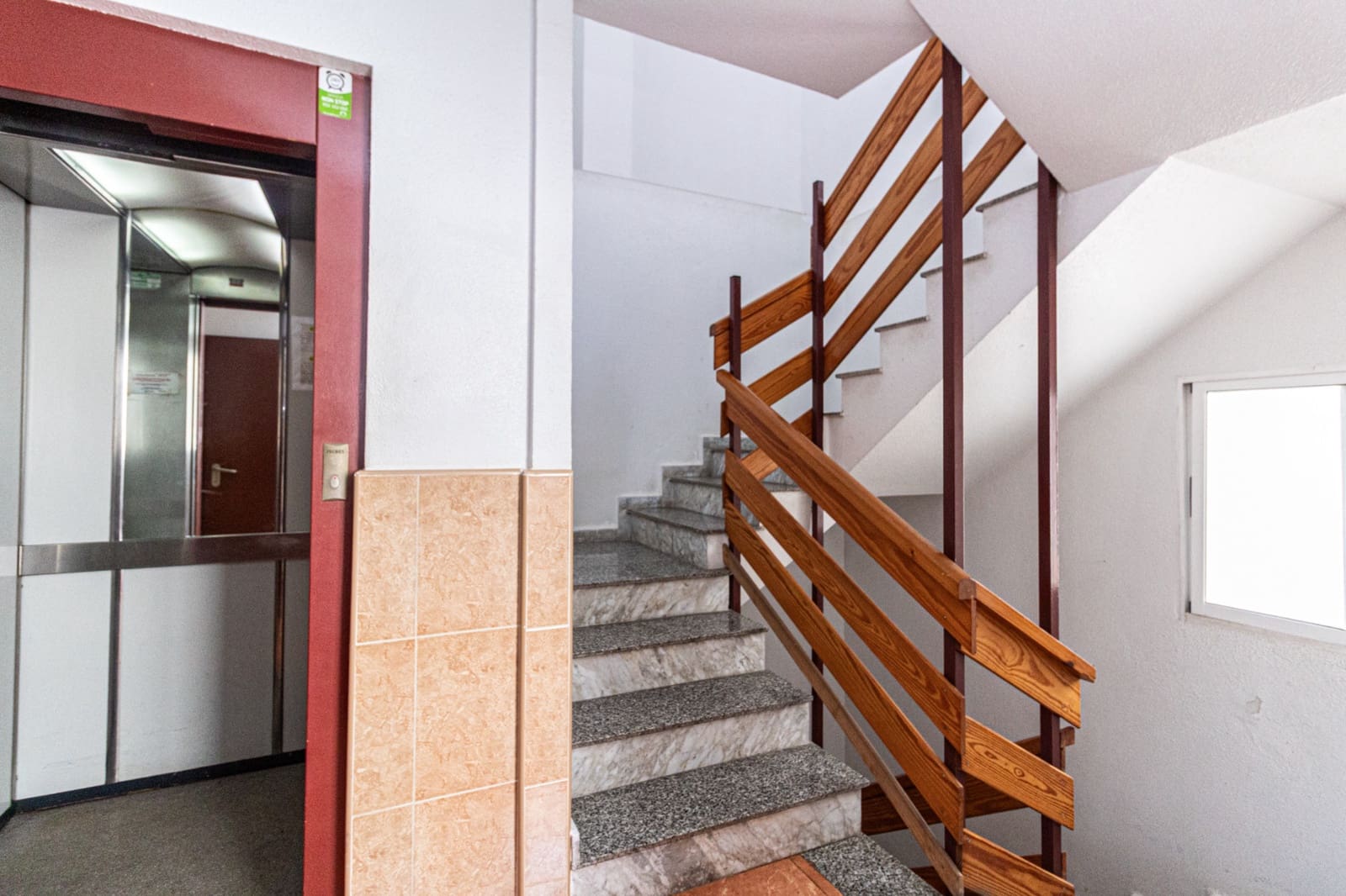 2 sypialnia Penthouse na sprzedaż w Torrevieja z basenem - 152 000 € (Ref: 10155912)