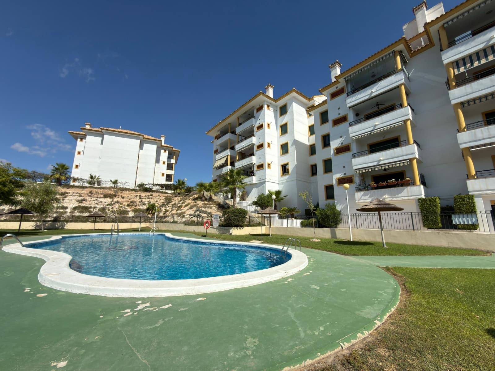 2 sypialnia Apartament na sprzedaż w Campoamor z basenem - 229 000 € (Ref: 10155913)