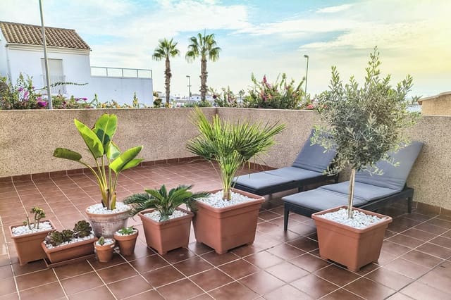 2 soverom Penthouse til salgs i Punta Prima, Orihuela med svømmebasseng garasje - € 199 900 (Ref: 10156203)