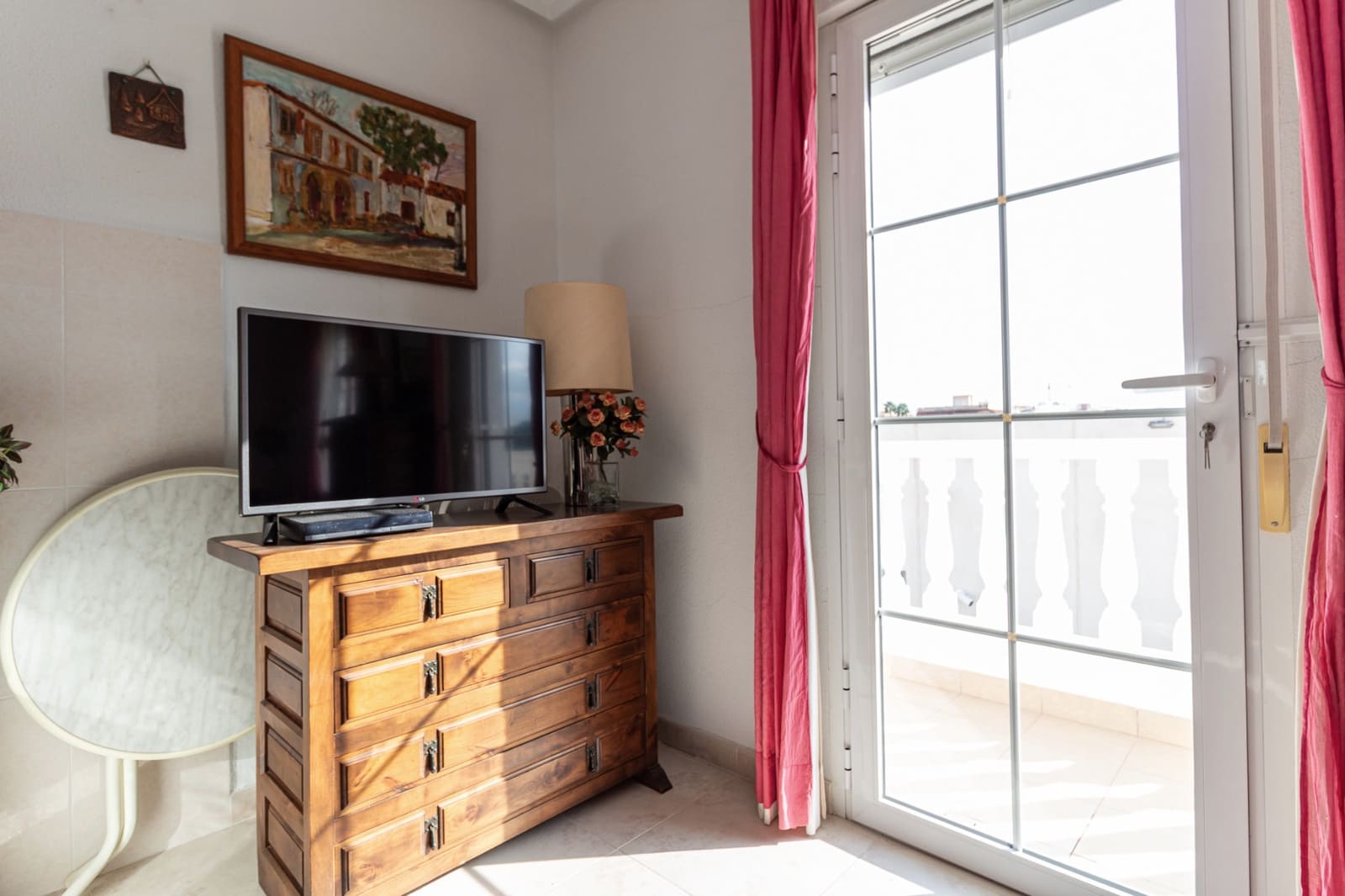 Pareado de 3 habitaciones en Torrevieja en venta con piscina - 210.000 € (Ref: 10156839)