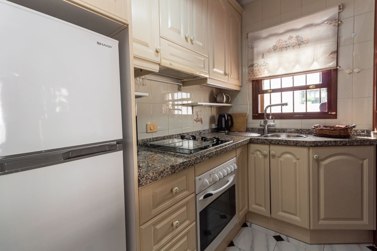 Pareado de 3 habitaciones en Torrevieja en venta con piscina - 210.000 € (Ref: 10156839)