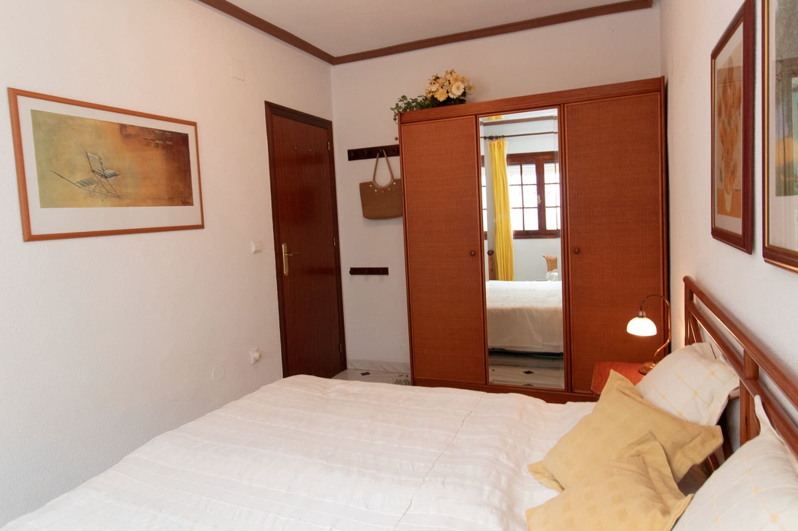 Pareado de 3 habitaciones en Torrevieja en venta con piscina - 210.000 € (Ref: 10156839)