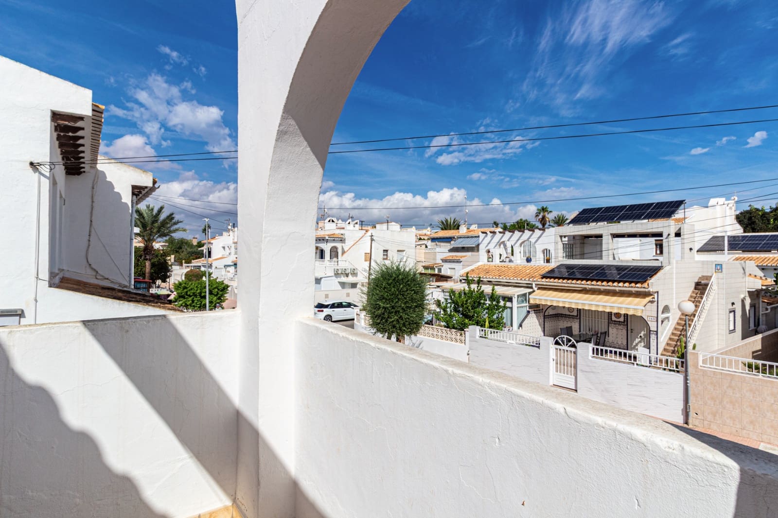 Pareado de 3 habitaciones en Torrevieja en venta con piscina - 210.000 € (Ref: 10156839)