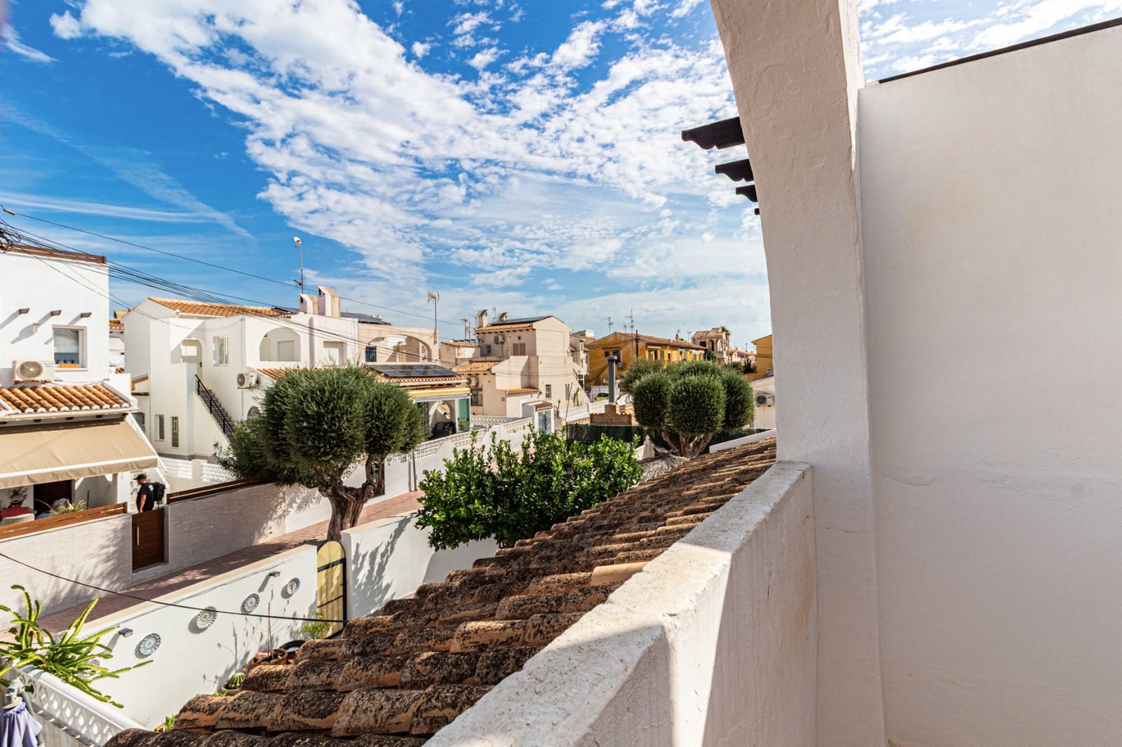 Pareado de 3 habitaciones en Torrevieja en venta con piscina - 210.000 € (Ref: 10156839)