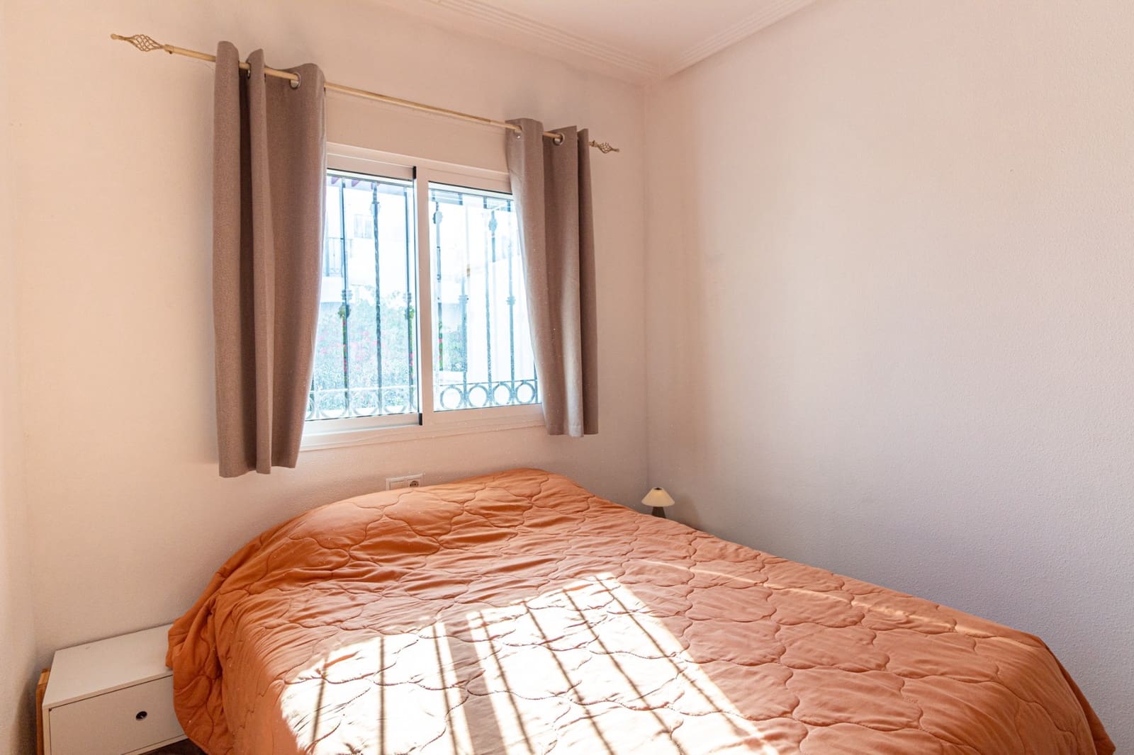 2 Zimmer Apartment zu verkaufen in Orihuela Costa mit Pool Garage - 179.900 € (Ref: 10158362)