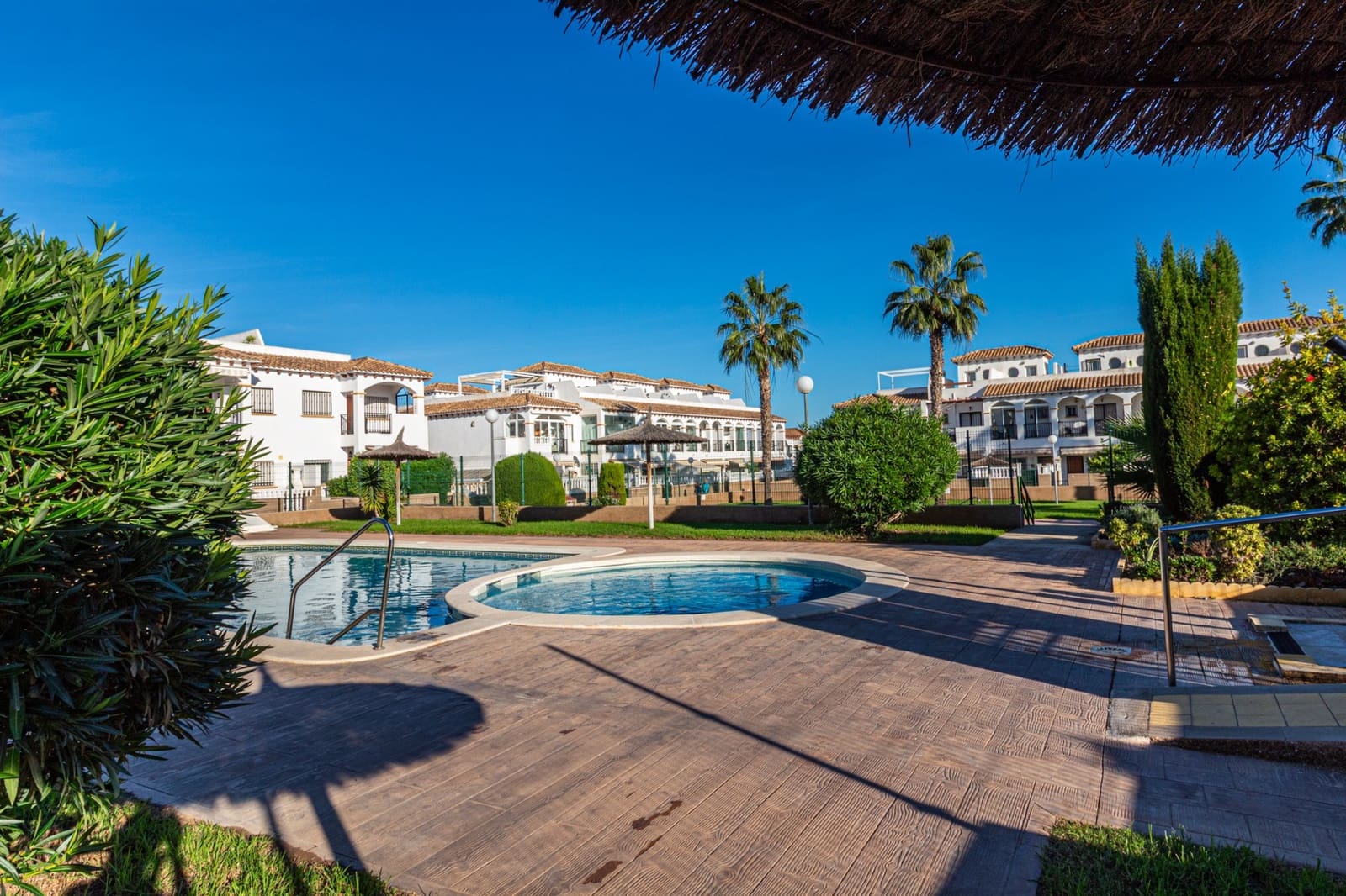 2 Zimmer Apartment zu verkaufen in Orihuela Costa mit Pool Garage - 179.900 € (Ref: 10158362)