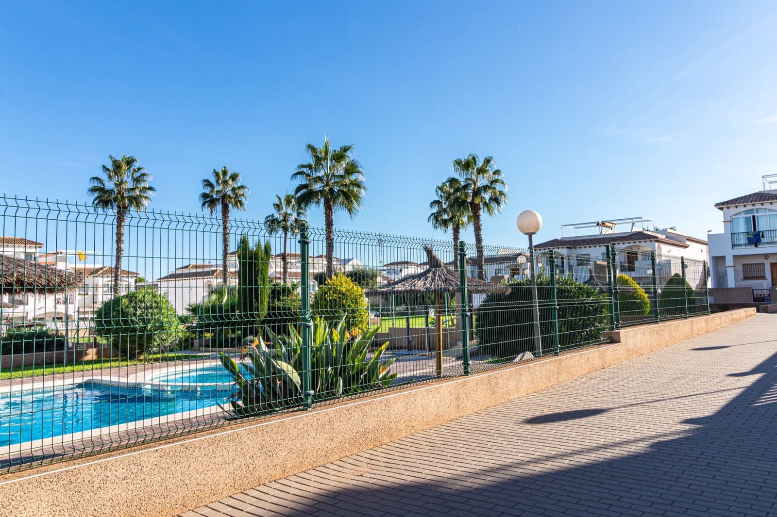2 Zimmer Apartment zu verkaufen in Orihuela Costa mit Pool Garage - 179.900 € (Ref: 10158362)