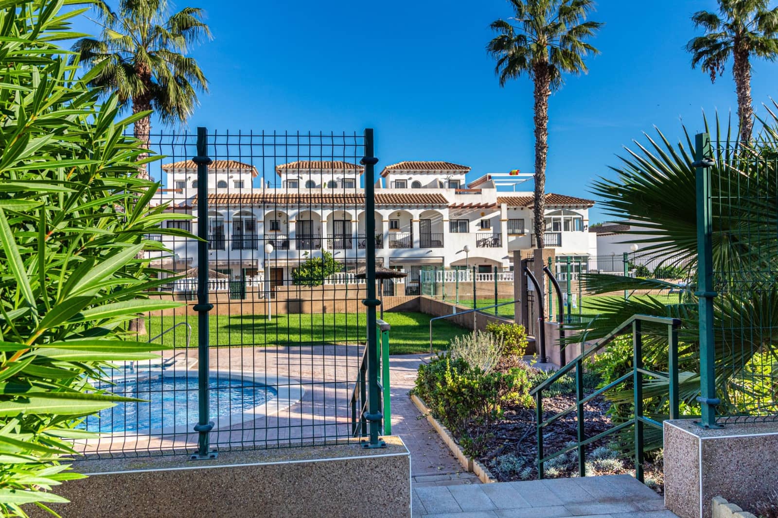2 Zimmer Apartment zu verkaufen in Orihuela Costa mit Pool Garage - 179.900 € (Ref: 10158362)