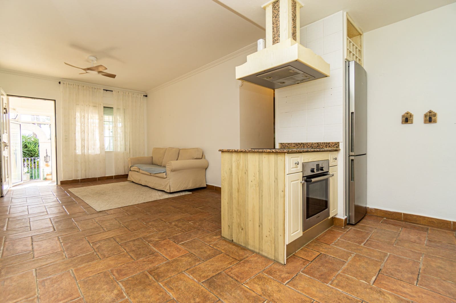 2 soveværelse Lejlighed til salg i Playa Flamenca med swimmingpool garage - € 215.000 (Ref: 10172135)