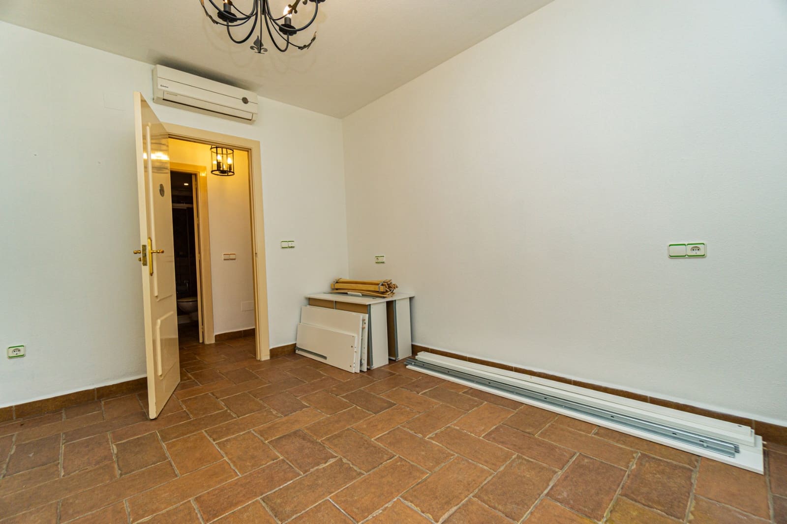 2 soveværelse Lejlighed til salg i Playa Flamenca med swimmingpool garage - € 215.000 (Ref: 10172135)