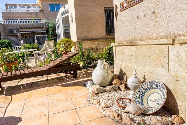 2 soveværelse Lejlighed til salg i Playa Flamenca, Orihuela med swimmingpool garage - € 215.000 (Ref: 10172135)