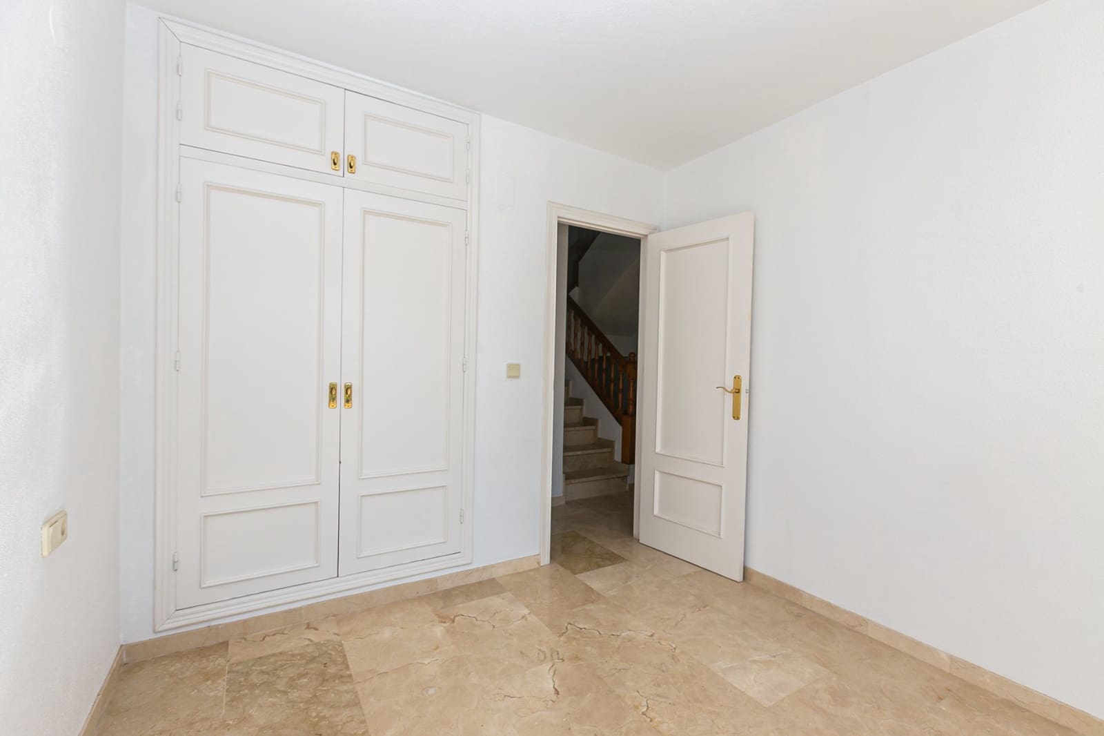 Casa de 2 habitaciones en Villamartin en venta con piscina - 279.900 € (Ref: 10175662)