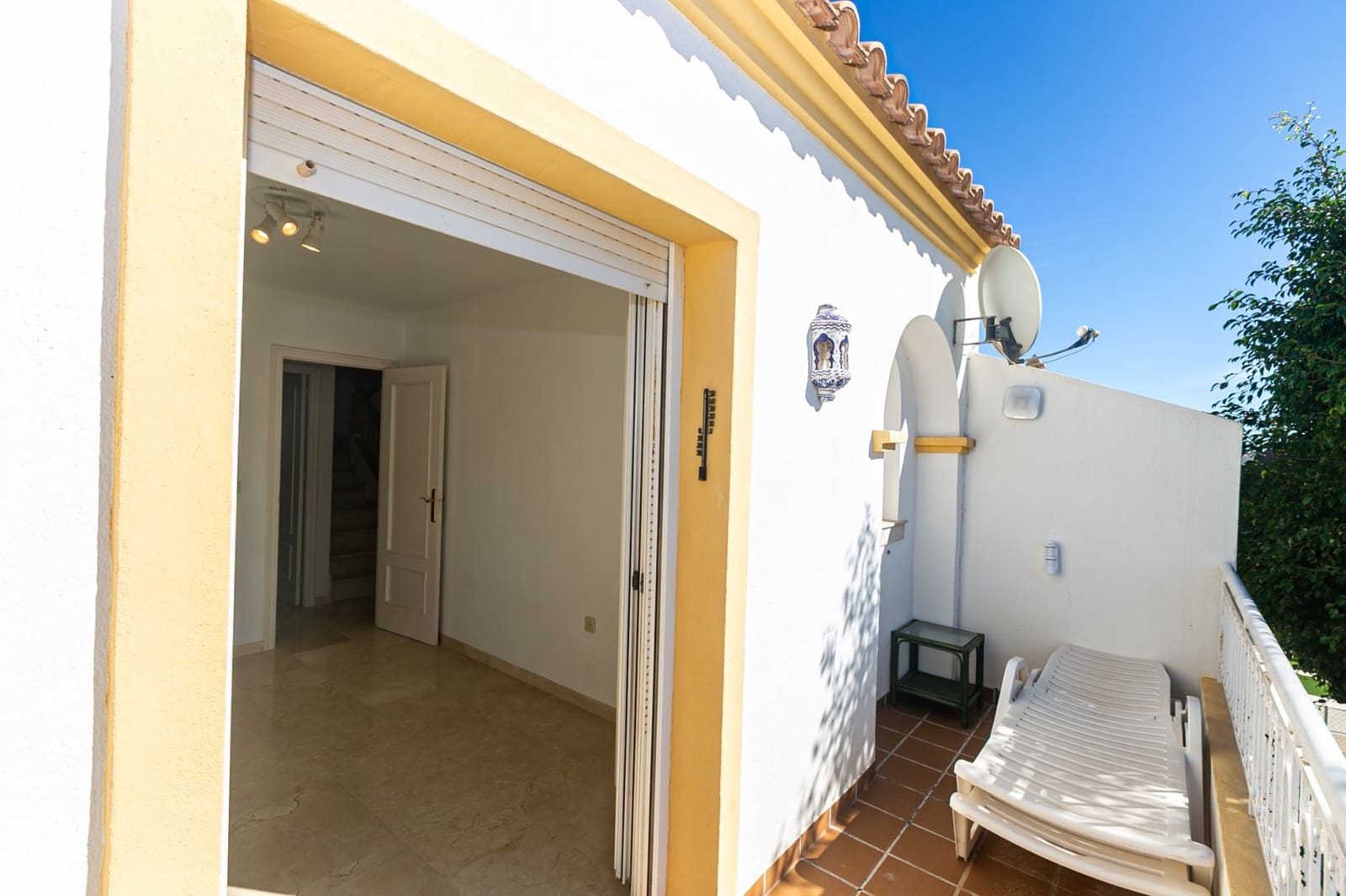 Casa de 2 habitaciones en Villamartin en venta con piscina - 279.900 € (Ref: 10175662)