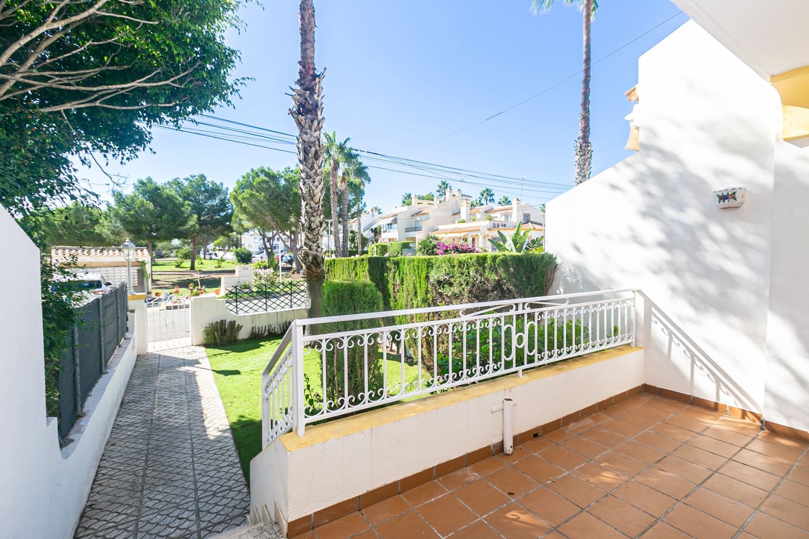 Casa de 2 habitaciones en Villamartin en venta con piscina - 279.900 € (Ref: 10175662)