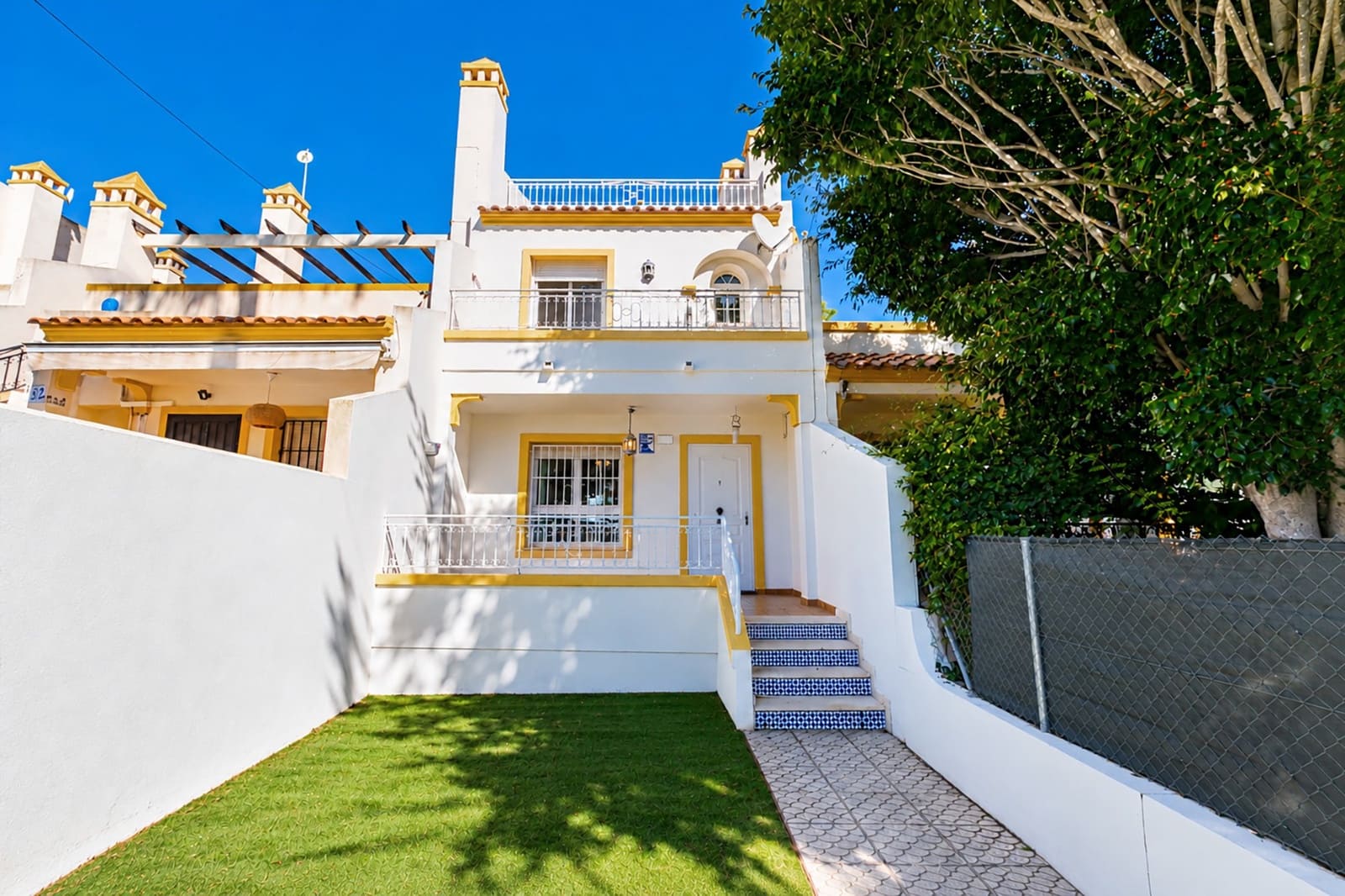 Casa de 2 habitaciones en Villamartin en venta con piscina - 279.900 € (Ref: 10175662)