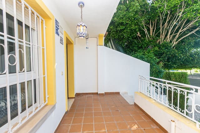 Casa de 2 habitaciones en Villamartin, Orihuela en venta con piscina - 279.900 € (Ref: 10175662)