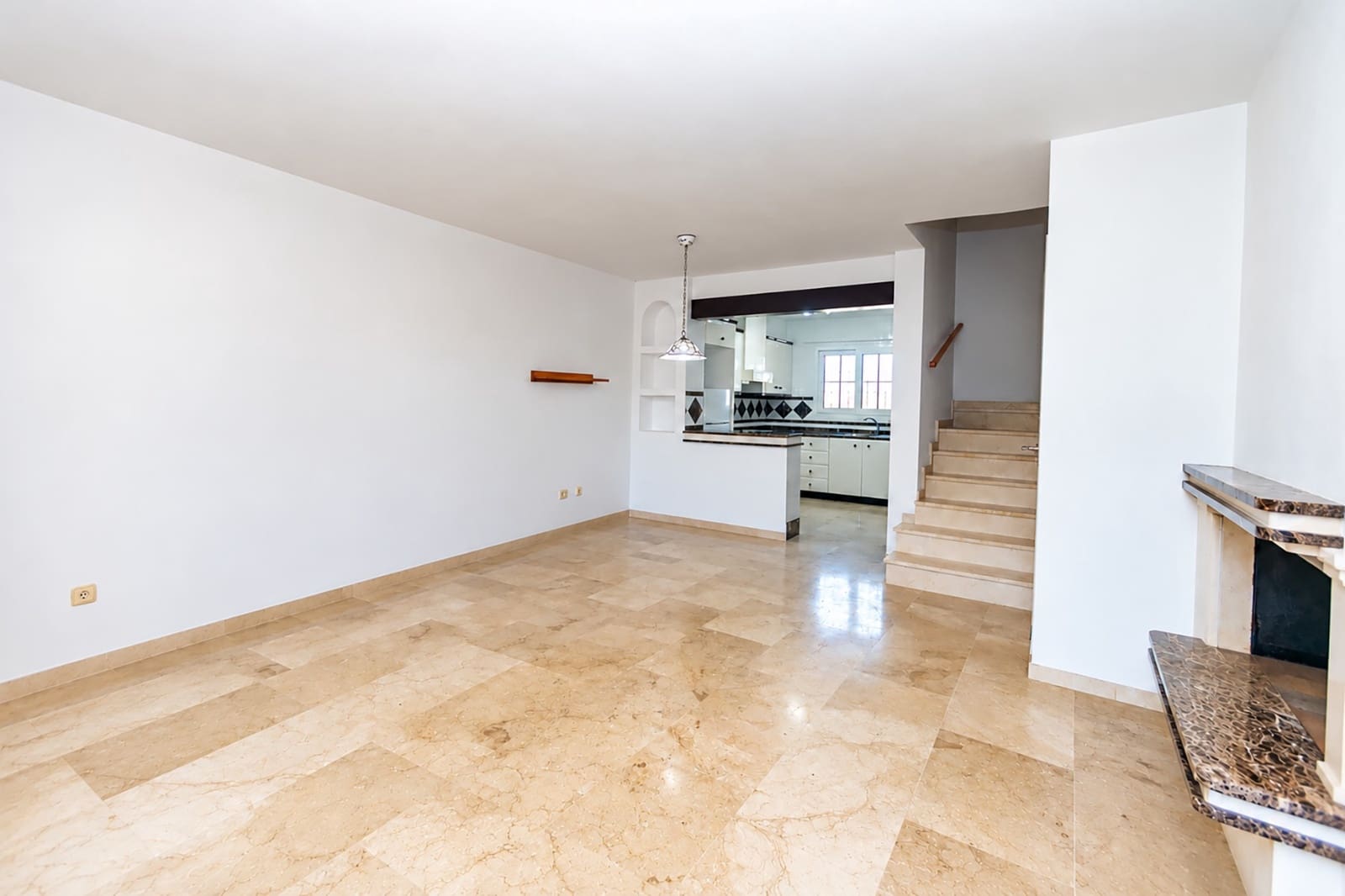 Casa de 2 habitaciones en Villamartin en venta con piscina - 279.900 € (Ref: 10175662)