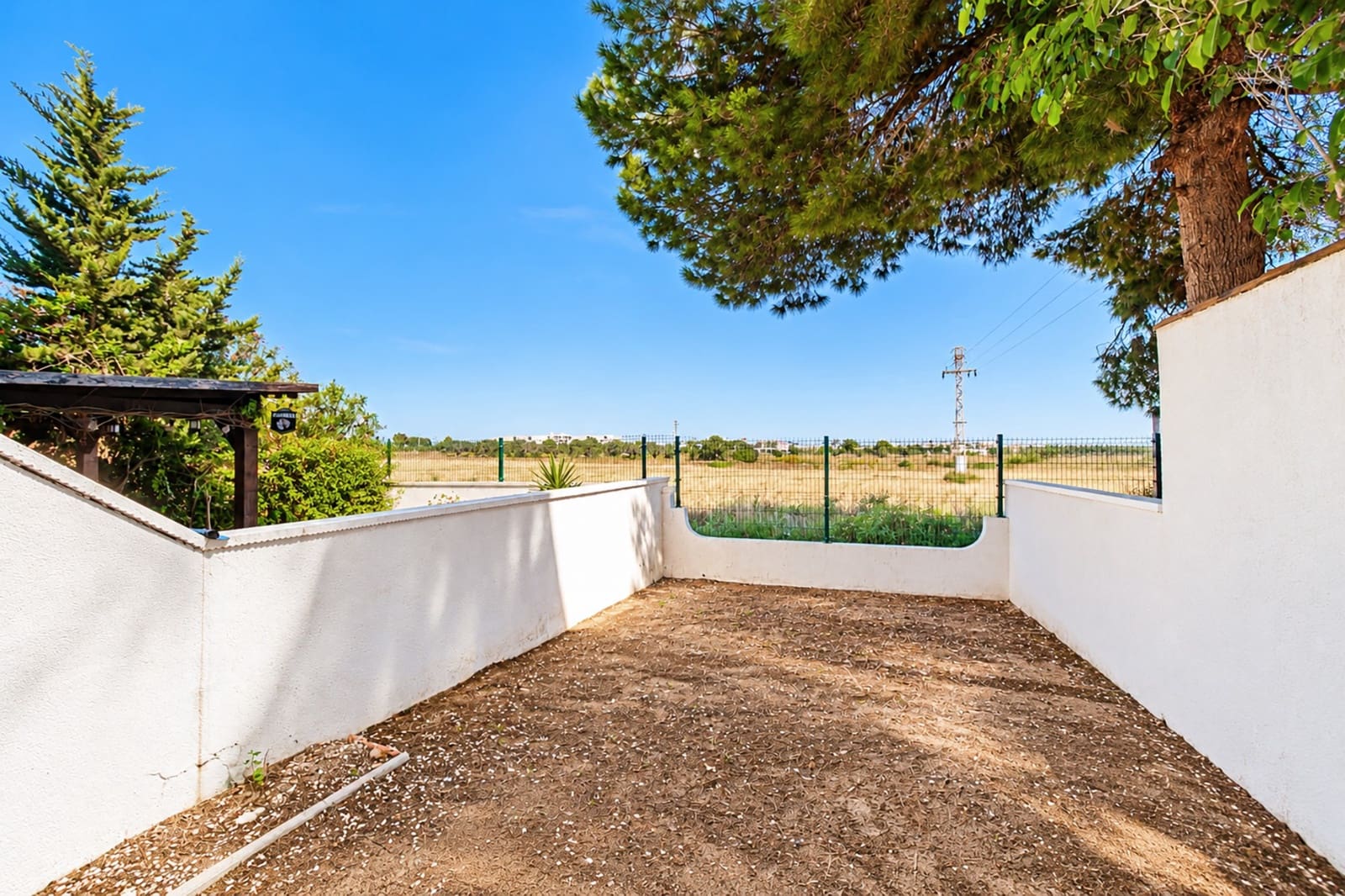 Casa de 2 habitaciones en Villamartin en venta con piscina - 279.900 € (Ref: 10175662)