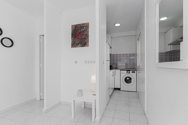 Ático de 2 habitaciones en El Chaparral - La Siesta - La Torreta, Torrevieja en venta con piscina - 129.000 € (Ref: 10175780)