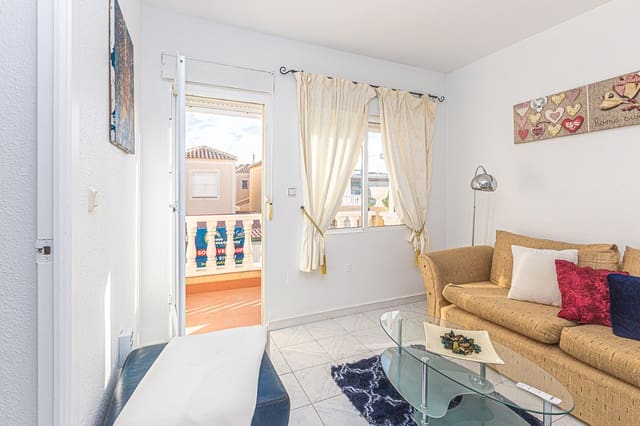 Ático de 2 habitaciones en El Chaparral - La Siesta - La Torreta, Torrevieja en venta con piscina - 129.000 € (Ref: 10175780)