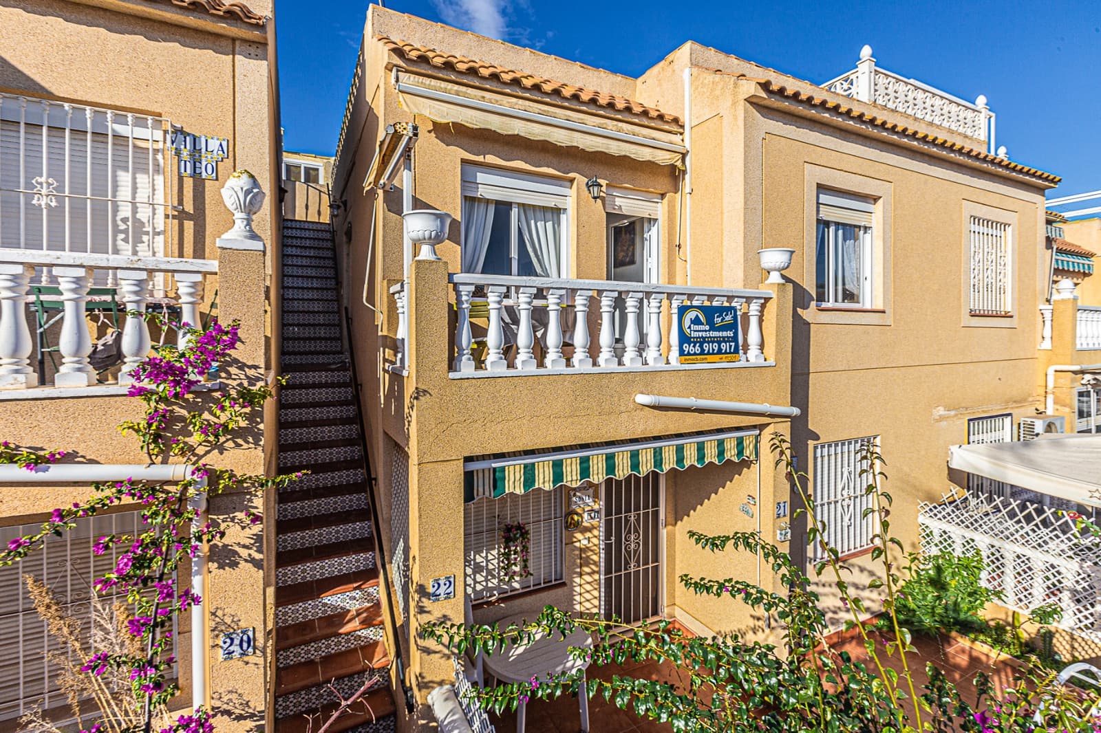 Ático de 2 habitaciones en Torrevieja en venta con piscina - 129.000 € (Ref: 10175780)