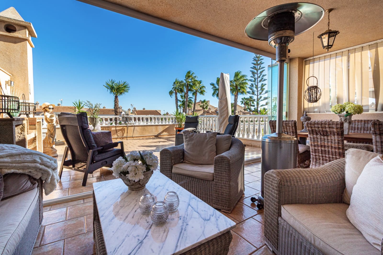 2 soveværelse Lejlighed til salg i Playa Flamenca med swimmingpool - € 269.000 (Ref: 10179213)