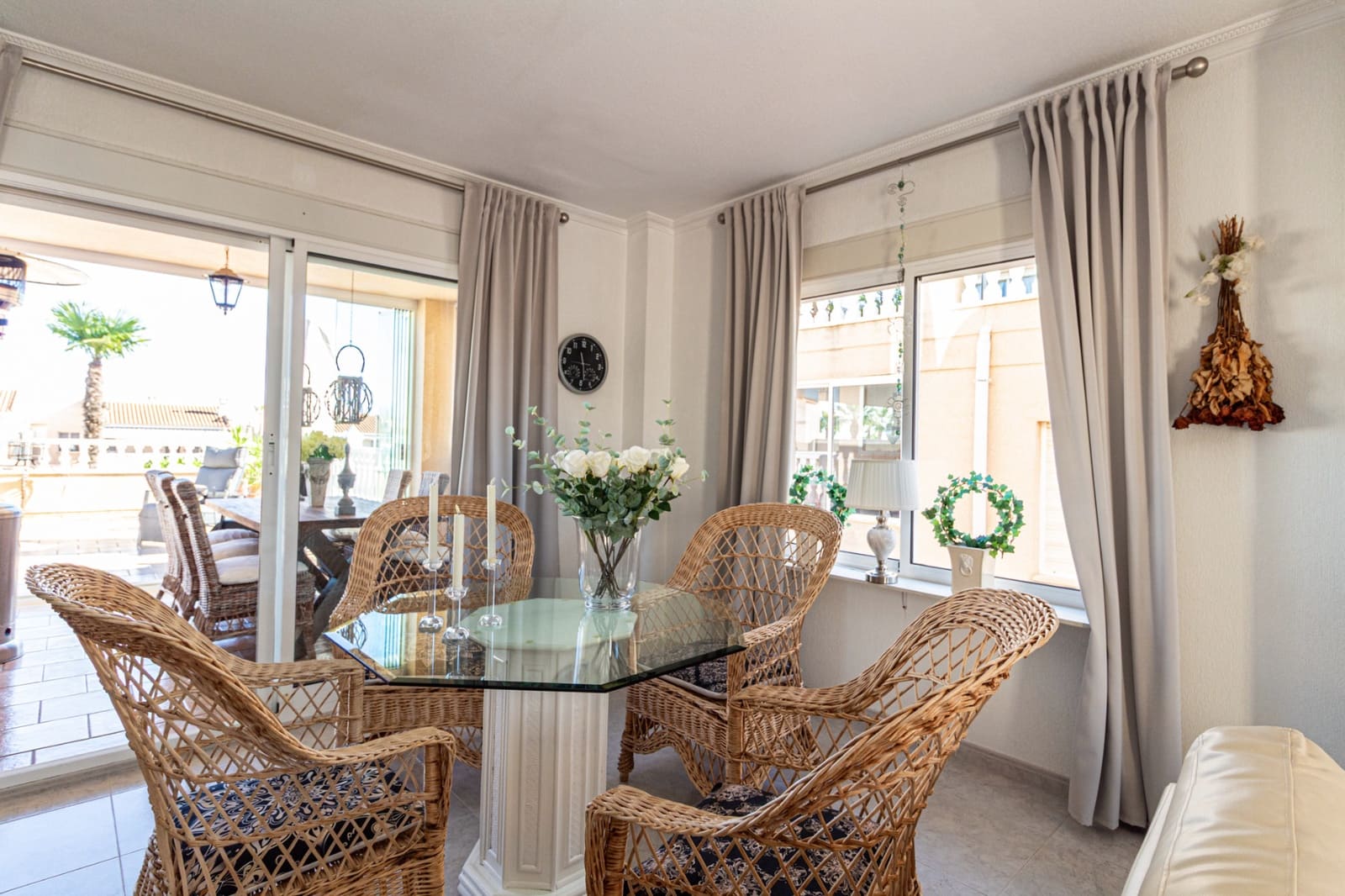 2 soveværelse Lejlighed til salg i Playa Flamenca med swimmingpool - € 269.000 (Ref: 10179213)