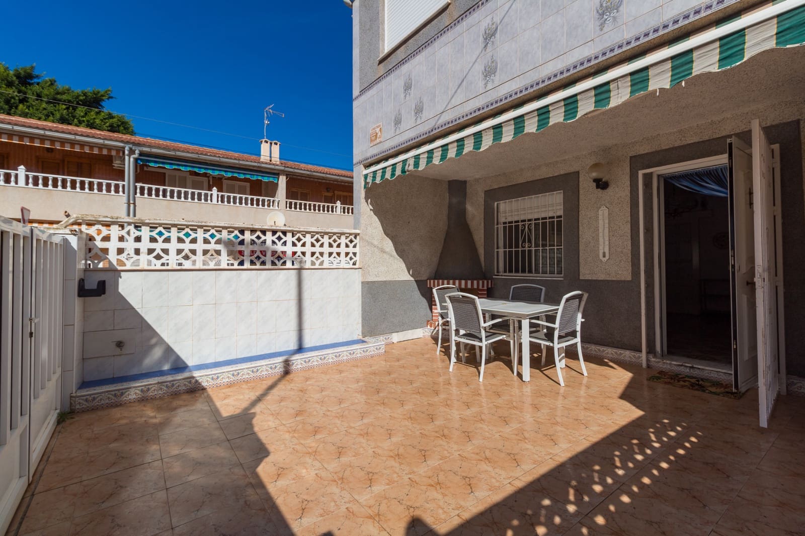 3 soveværelse Byhus til salg i Torrevieja - € 165.000 (Ref: 10181700)