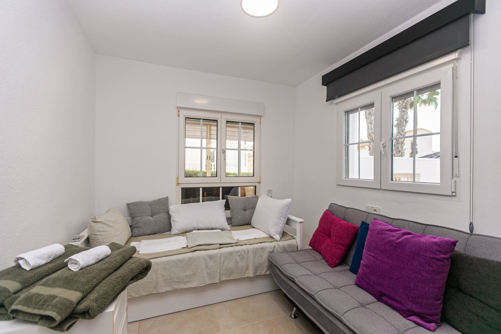 4 quarto Moradia para venda em Villamartin com piscina garagem - 579 000 € (Ref: 10182027)