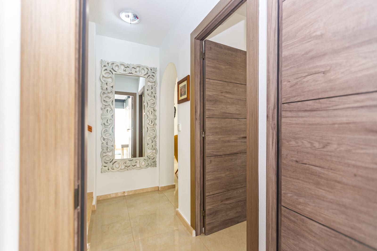 4 quarto Moradia para venda em Villamartin com piscina garagem - 579 000 € (Ref: 10182027)