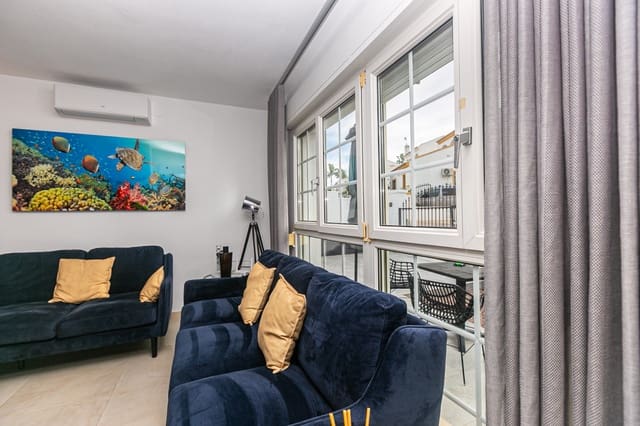 4 quarto Moradia para venda em Villamartin, Orihuela com piscina garagem - 579 000 € (Ref: 10182027)